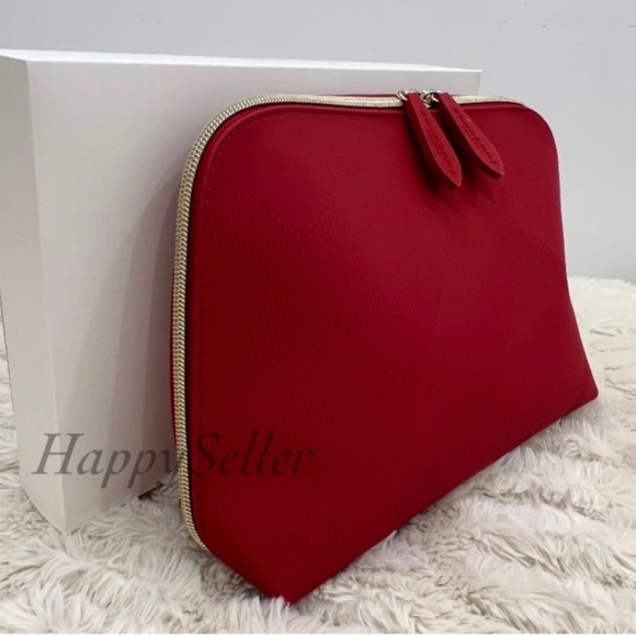 - 🌺 NEW BURBERRY Exclusive red pouch   faux leather toiletry bag  case🌺 - Picture 6 of 17